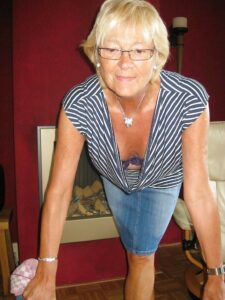 Photo de Evelyne_44, 56 ans, femme mature à Conflans