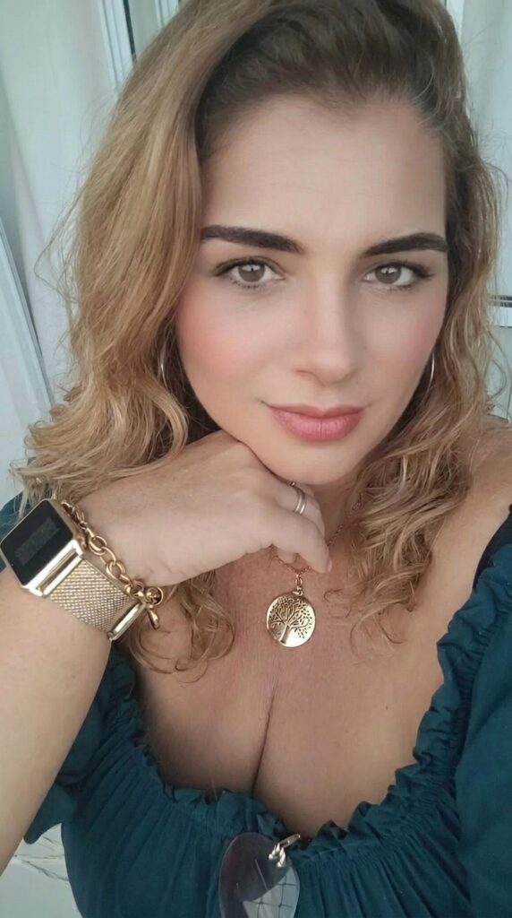 Photo de Fellyne17, 52 ans, femme mûre à Roubaix