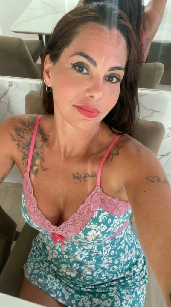 Photo de Lilou69xx, 48 ans, femme mûre à Fontainebleau